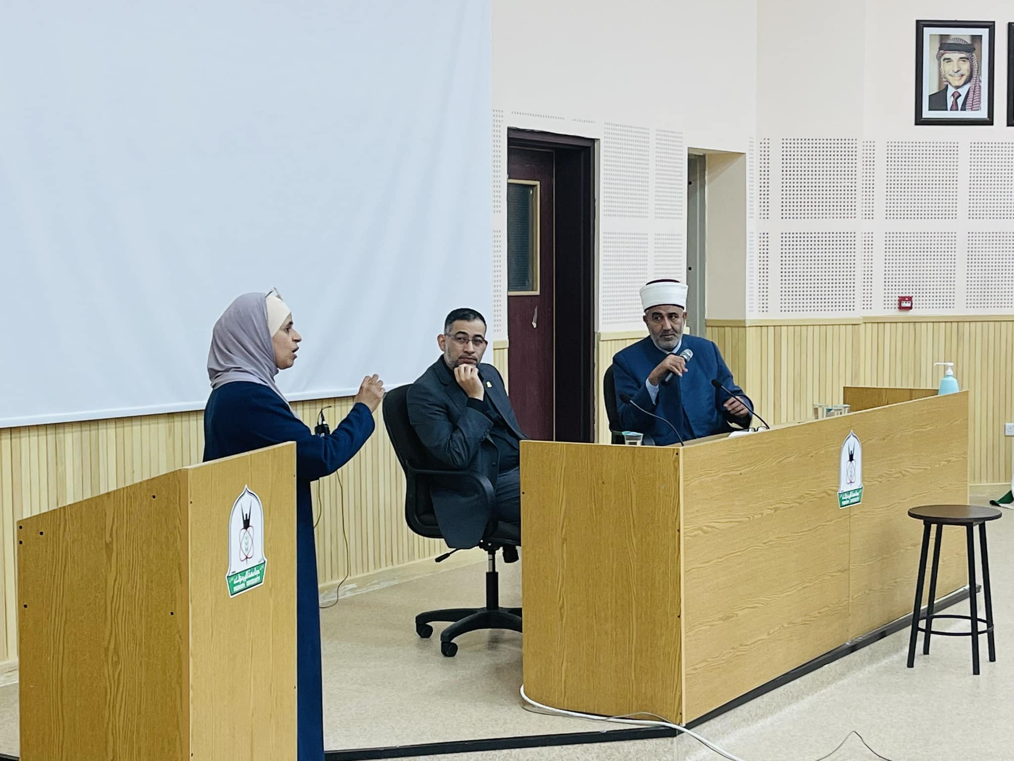Fasting: Medical and juristic lightings, A seminar held in Faculty of Medicine 
