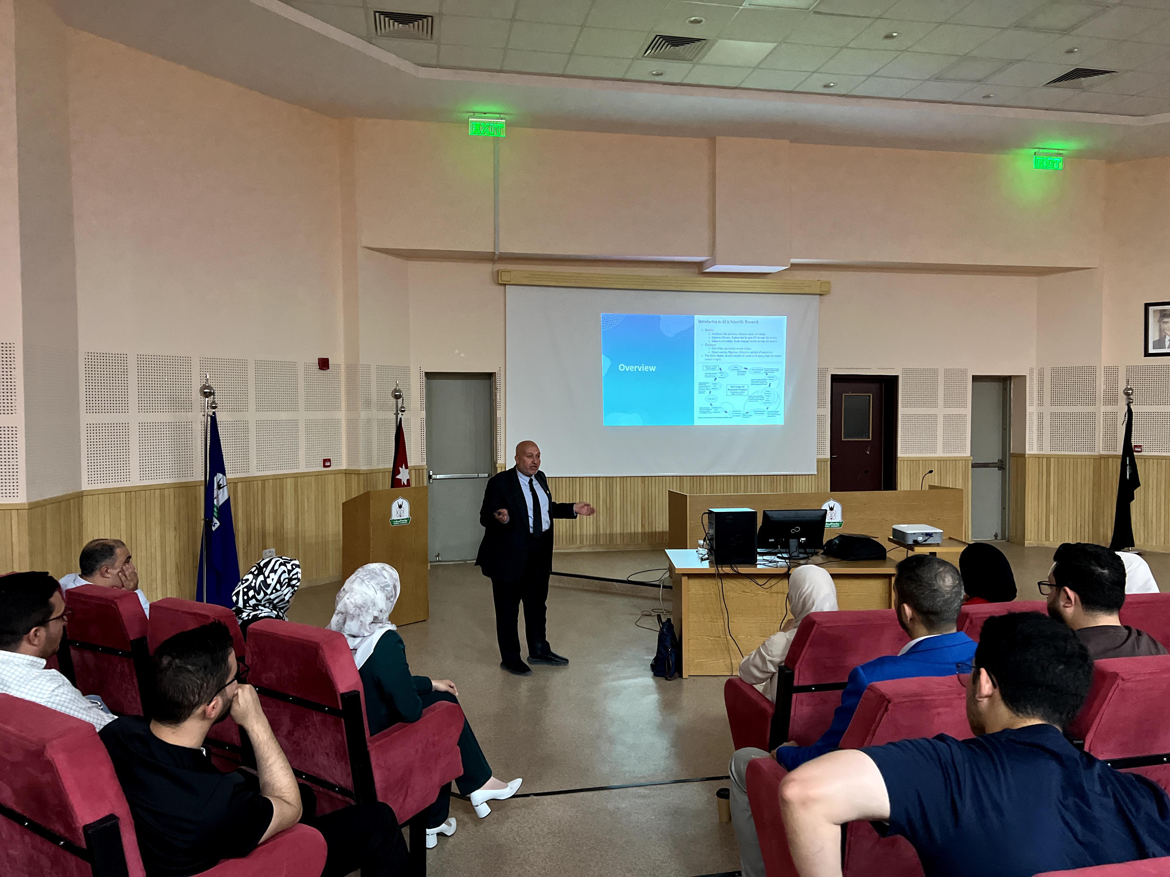 محاضرة حول تطبيقات الذكاء الاصطناعي في البحث العلمي في جامعة اليرموك