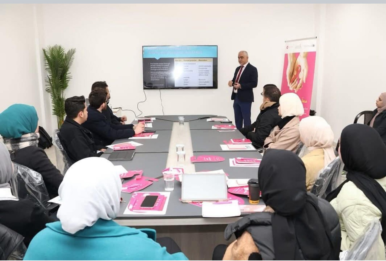 ورشات تدريبية للفحص السريري لسرطان الثدي ضمن مبادرة بالتعاون مع البرنامج الأردني لسرطان الثدي